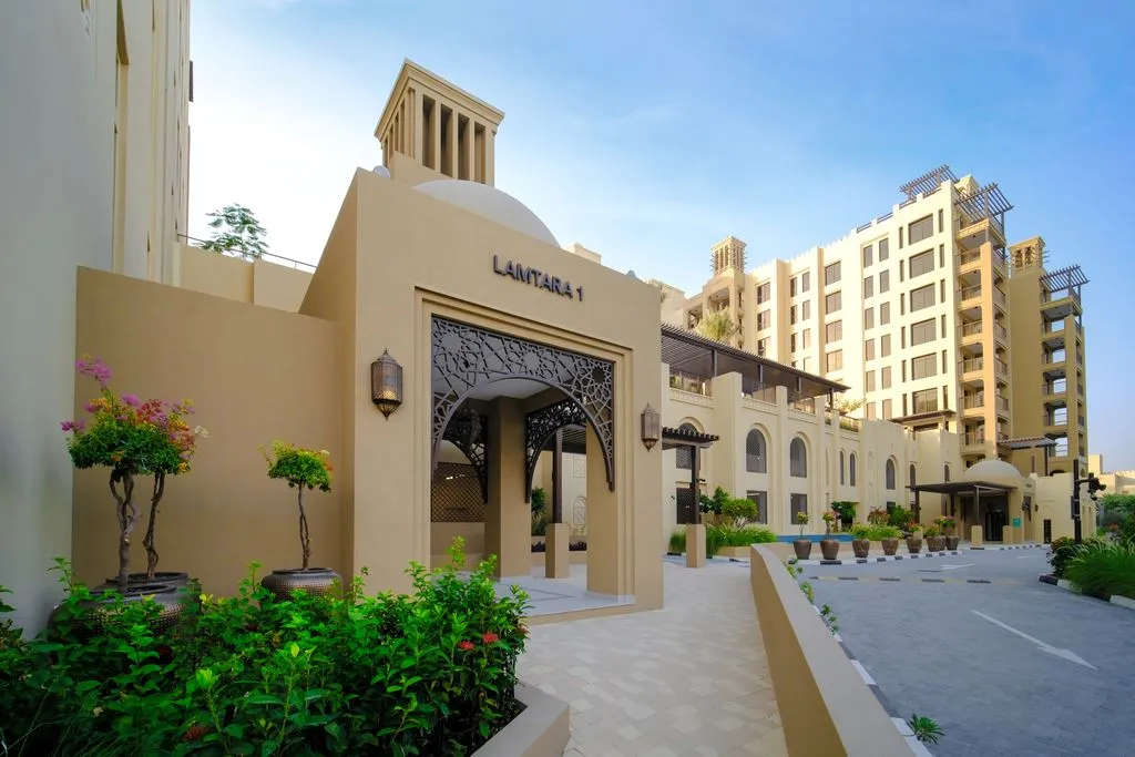 Lamtara-Apartments-At-Madinat-Jumeirah-Living-1