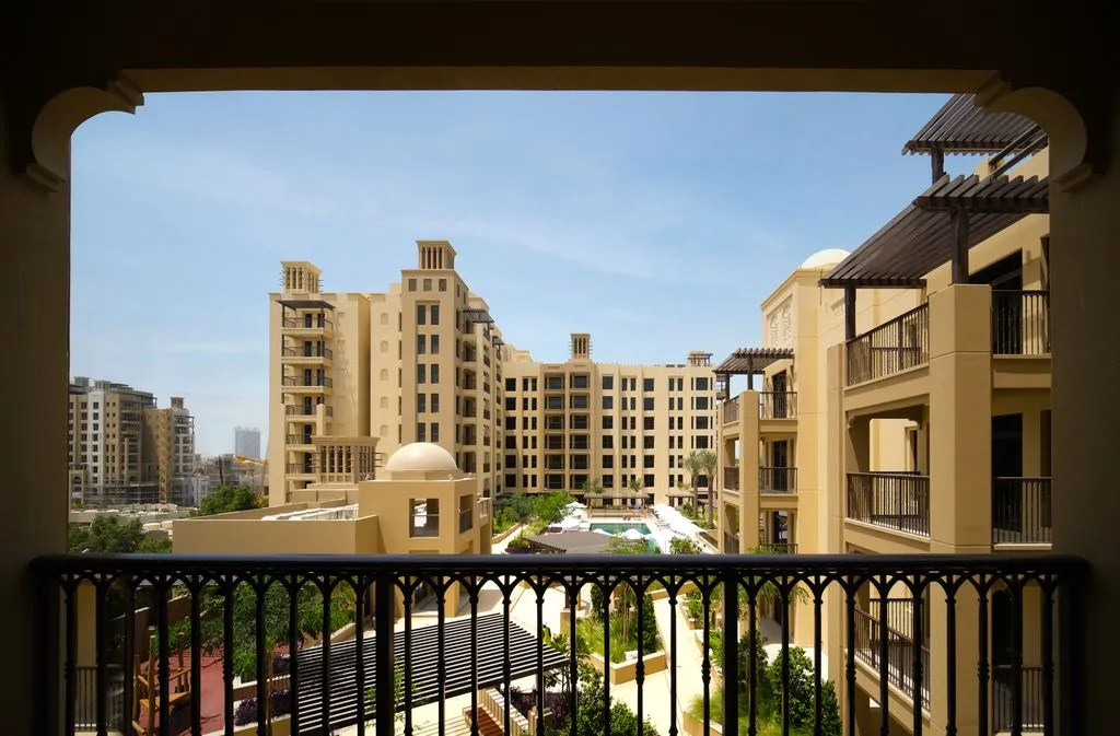 Lamtara-Apartments-At-Madinat-Jumeirah-Living-9
